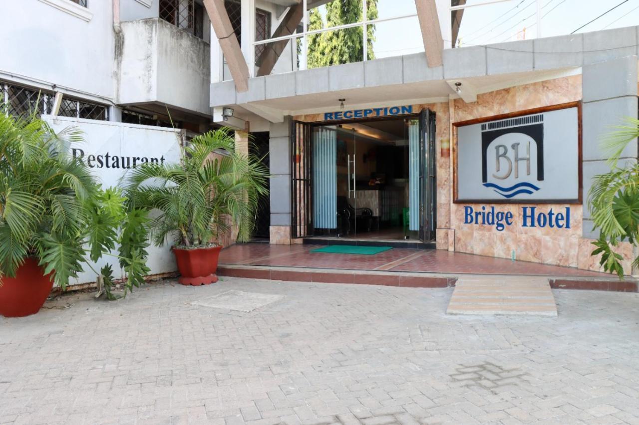 Bridge Hotel Mombasa Exterior photo